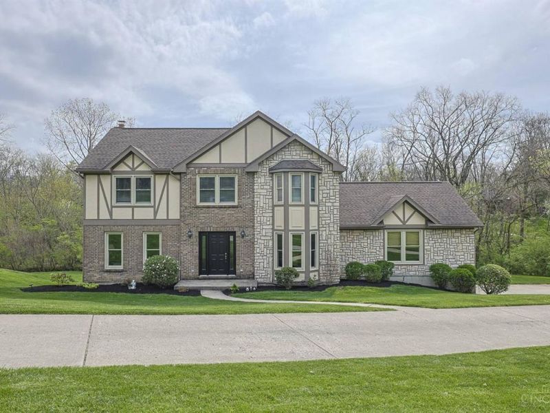 1236 Hickorylake Drive, Delhi Twp, OH 45233 Photo 1