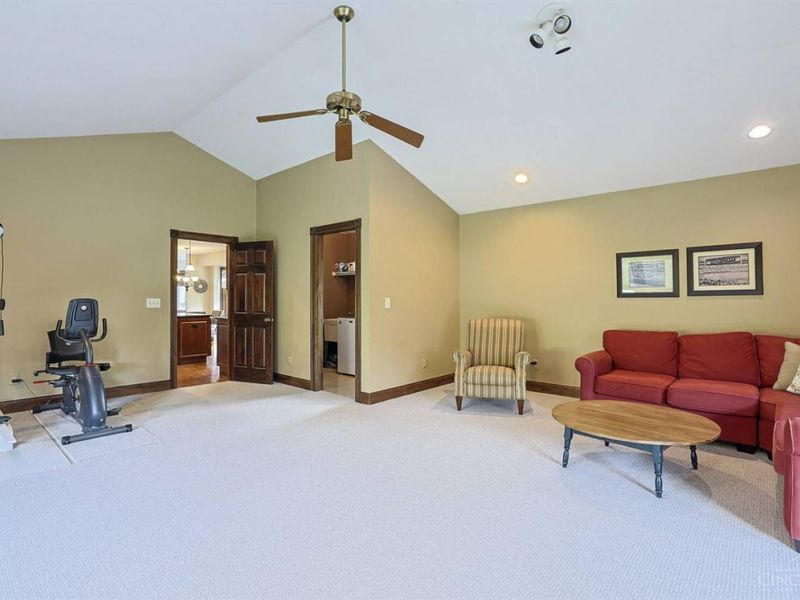 1236 Hickorylake Drive, Delhi Twp, OH 45233 Photo 11