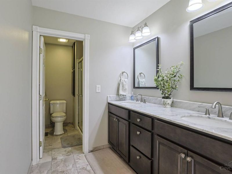 1236 Hickorylake Drive, Delhi Twp, OH 45233 Photo 26