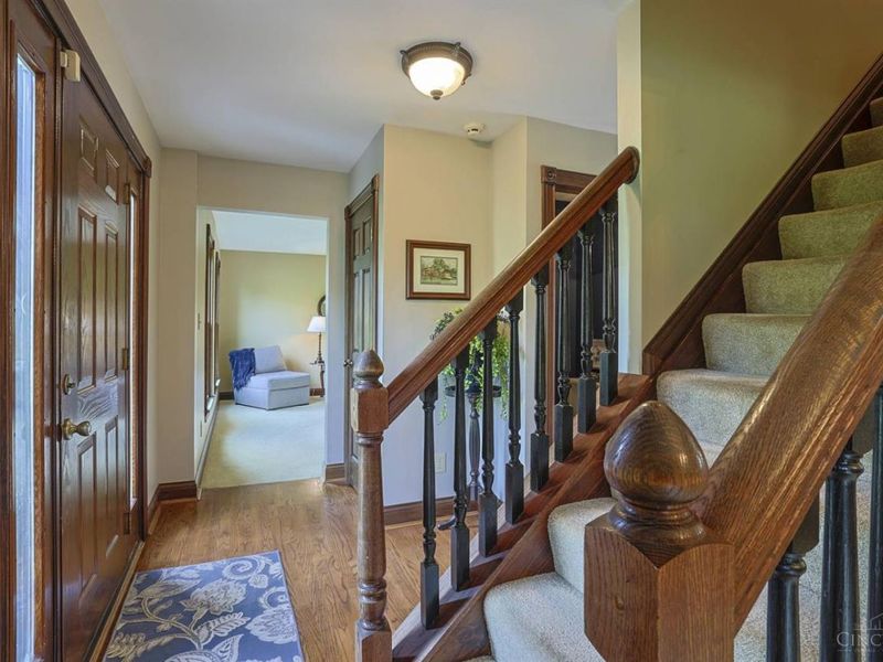 1236 Hickorylake Drive, Delhi Twp, OH 45233 Photo 4