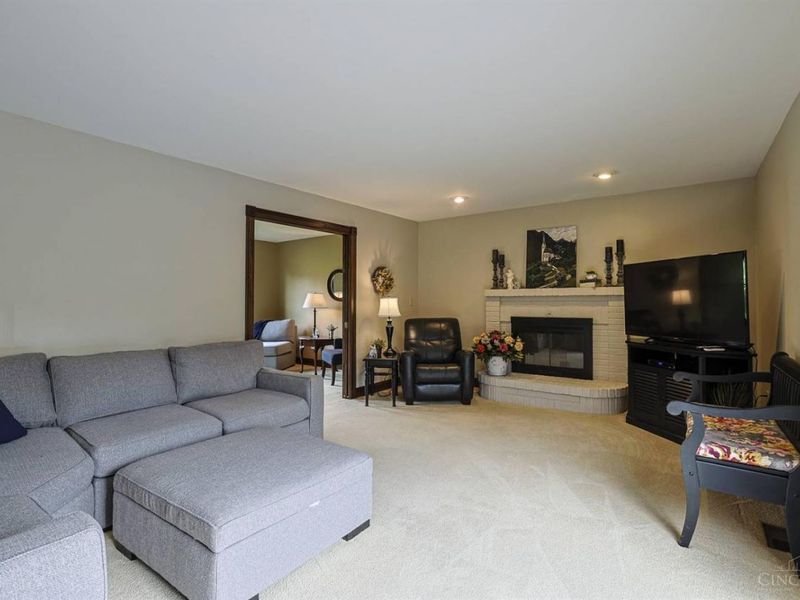 1236 Hickorylake Drive, Delhi Twp, OH 45233 Photo 6