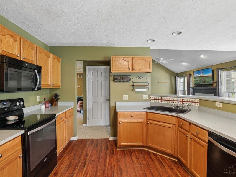 5516 Lakeside Drive, Fairfield, OH 45014 Photo 15