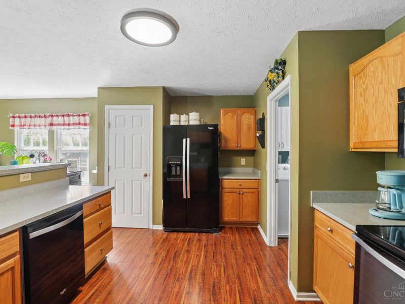 5516 Lakeside Drive, Fairfield, OH 45014 Photo 16