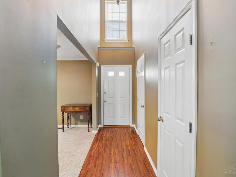 5516 Lakeside Drive, Fairfield, OH 45014 Photo 3