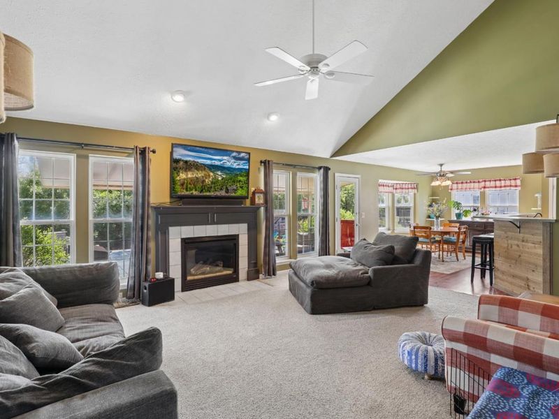 5516 Lakeside Drive, Fairfield, OH 45014 Photo 4