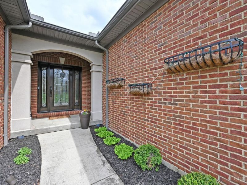 4220 St Cloud Way, Miami Twp, OH 45002 Photo 2