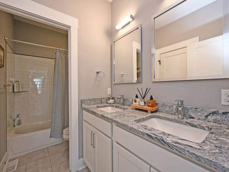 3725 Maple Park Avenue, Cincinnati, OH 45209 Photo 36