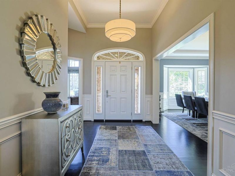 10040 Trail Lane, Montgomery, OH 45249 Photo 3