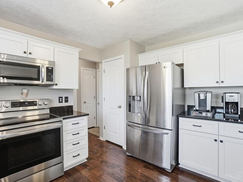 6617 Farmbrooke Court, Mason, OH 45040 Photo 23