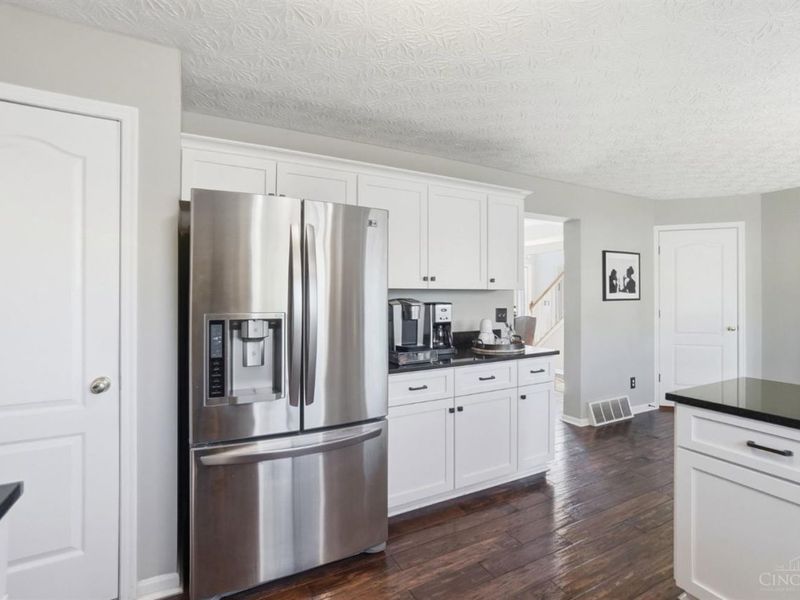 6617 Farmbrooke Court, Mason, OH 45040 Photo 24