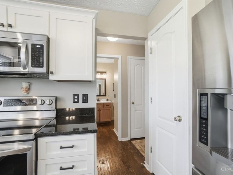 6617 Farmbrooke Court, Mason, OH 45040 Photo 26