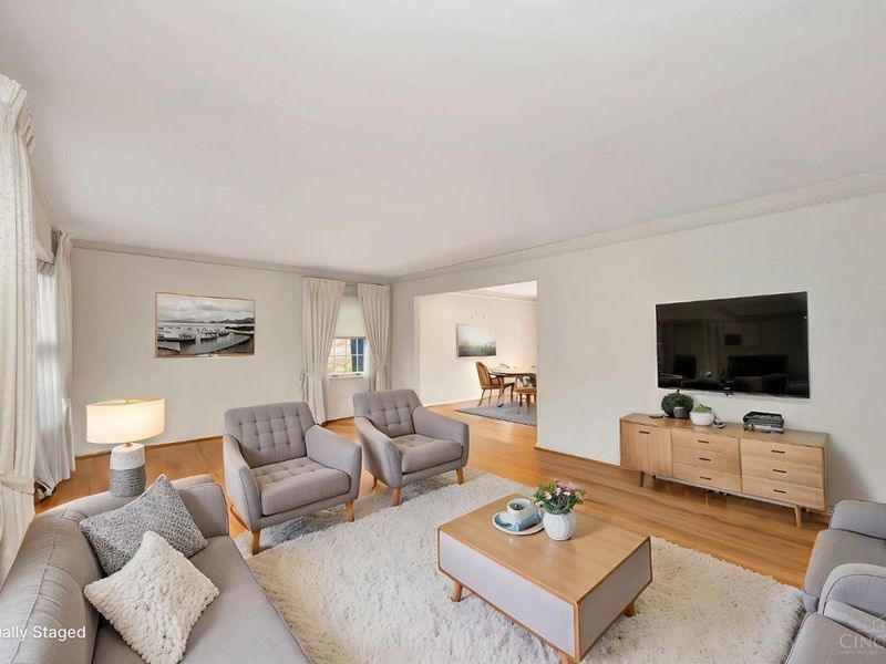 1630 Beech Grove Drive, Green Township, OH 45233 Photo 6