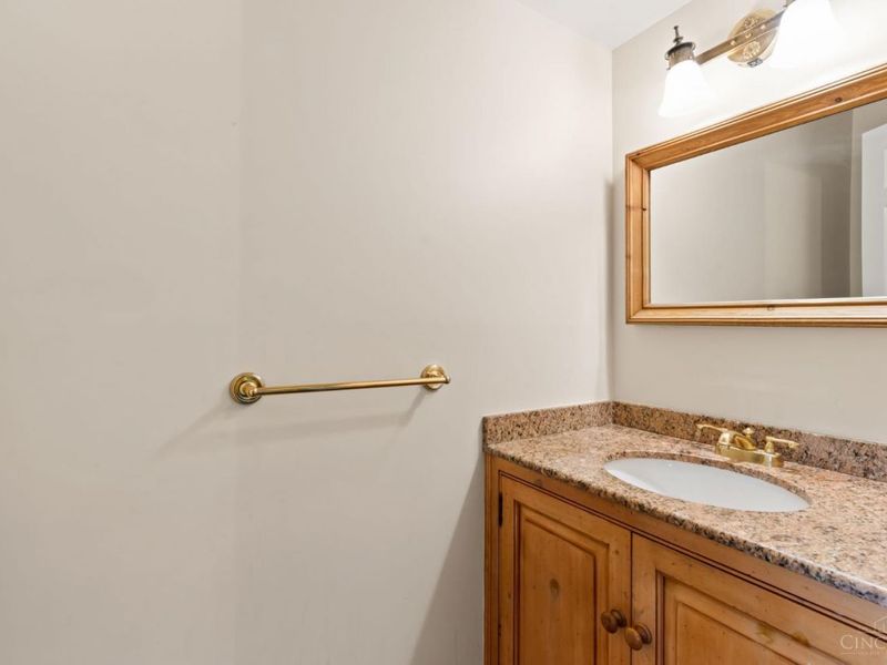 535 Rollingrock Lane, Anderson Twp, OH 45255 Photo 37