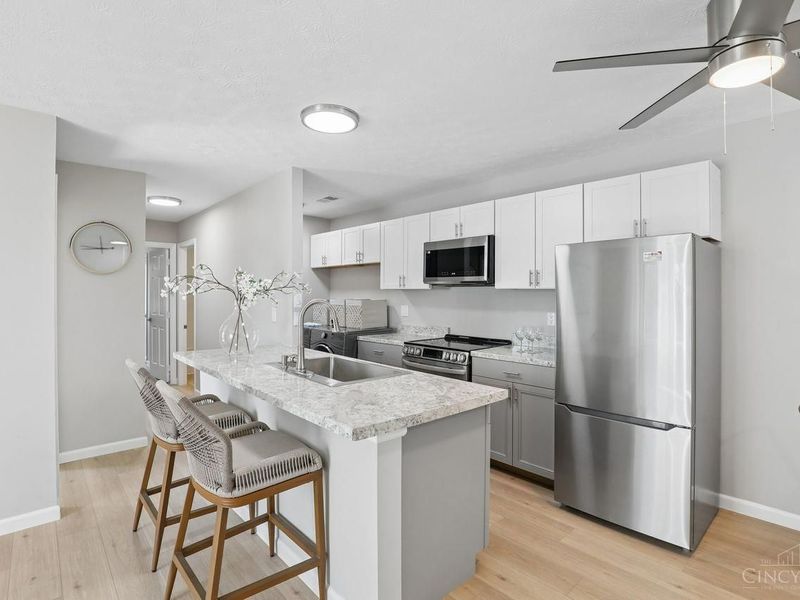 1000 E Crescentville Road, West Chester, OH 45246 Photo 5