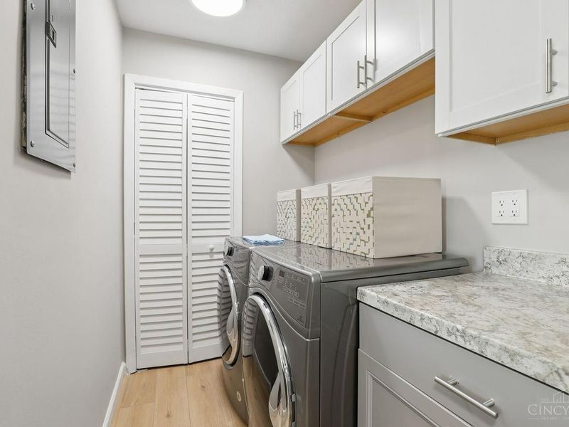 1000 E Crescentville Road, West Chester, OH 45246 Photo 9