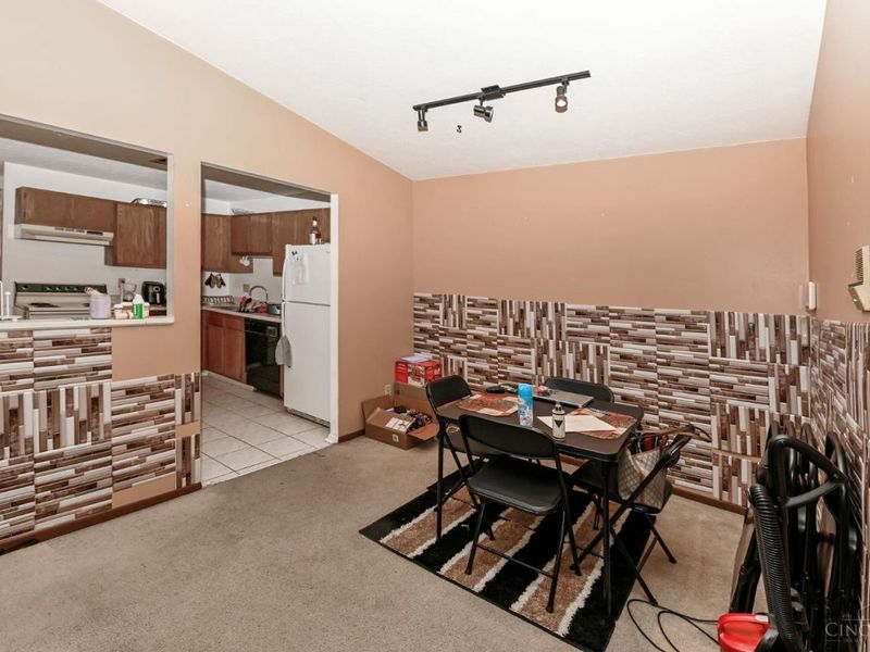 7231 Creekview Drive, Unit 9, Colerain Township, OH 45247 Photo 13