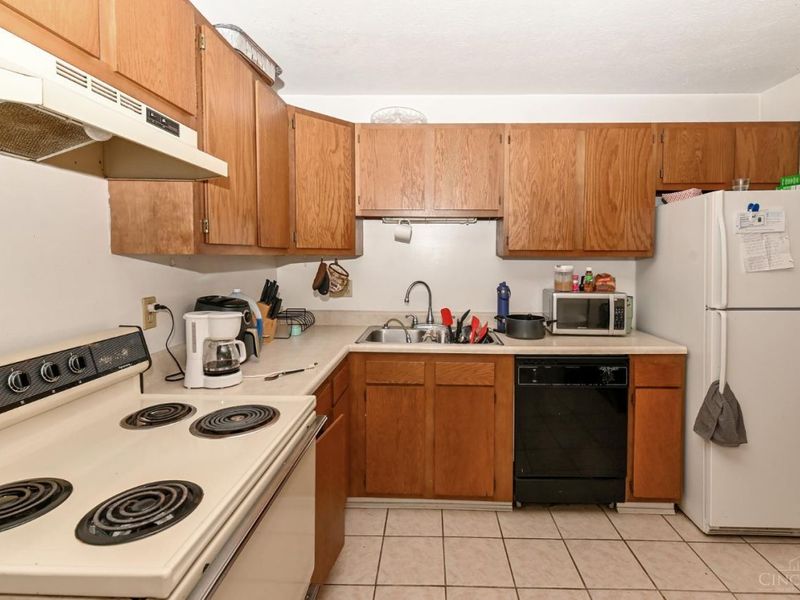 7231 Creekview Drive, Unit 9, Colerain Township, OH 45247 Photo 17