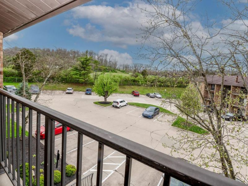 7231 Creekview Drive, Unit 9, Colerain Township, OH 45247 Photo 9