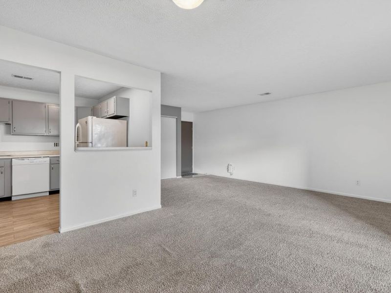 547 Davis Road, Unit 3, Pierce Twp, OH 45255 Photo 6