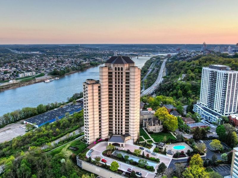 1201 Edgecliff Place, Unit 1230, Cincinnati, OH 45206 Photo 2