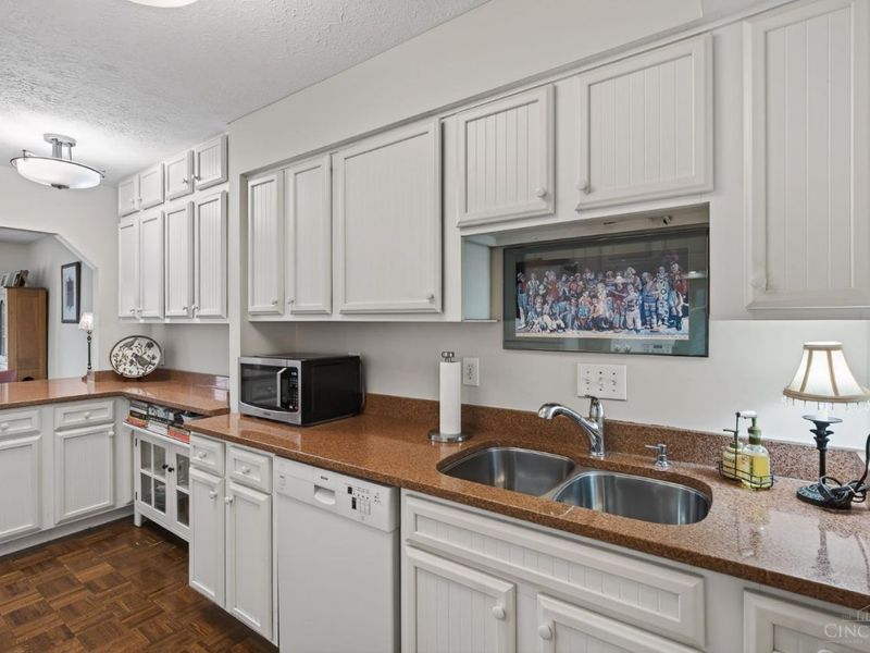 3540 Forestoak Court, Cincinnati, OH 45208 Photo 11