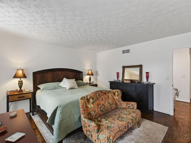 3540 Forestoak Court, Cincinnati, OH 45208 Photo 24