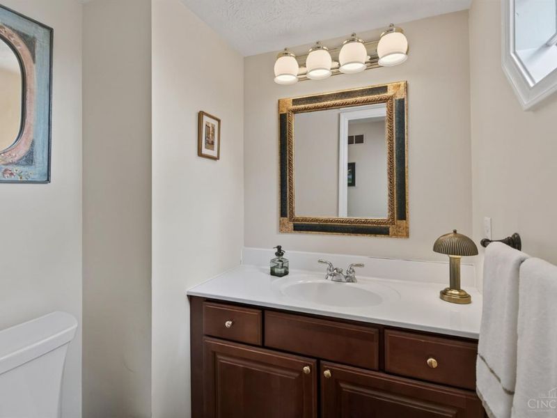 3540 Forestoak Court, Cincinnati, OH 45208 Photo 5