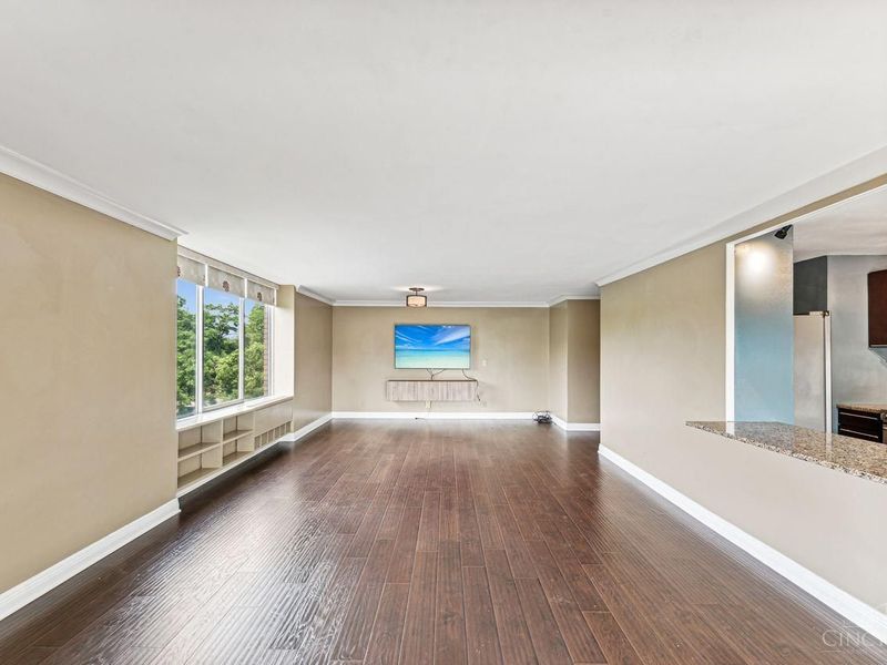 2324 Madison Road, Unit 408, Cincinnati, OH 45208 Photo 9