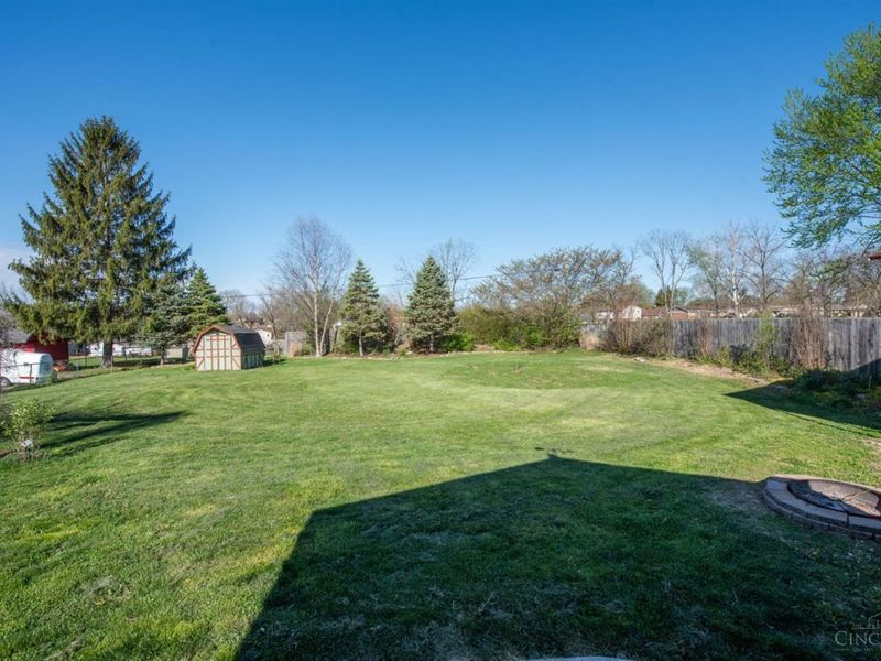 300 Arcadia Drive, Middletown, OH 45042 Photo 13