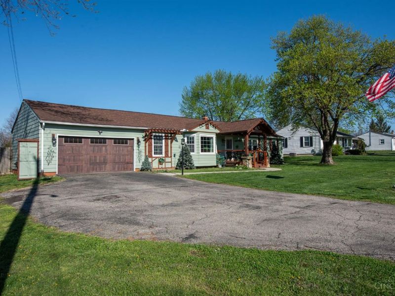 300 Arcadia Drive, Middletown, OH 45042 Photo 4