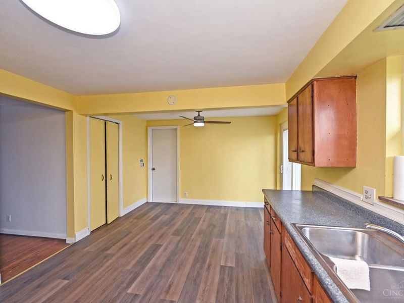 8703 Vicbarb Lane, Anderson Twp, OH 45244 Photo 11