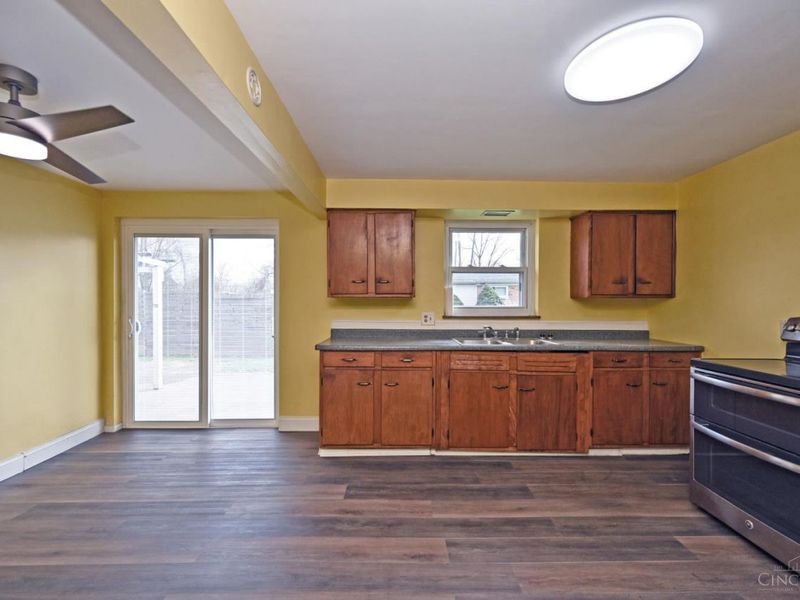 8703 Vicbarb Lane, Anderson Twp, OH 45244 Photo 8