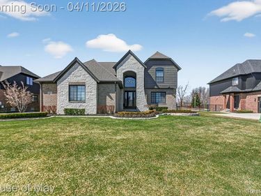 54933 Black Hills Lane, Shelby Twp, MI 48316