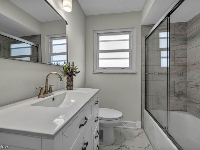 7334 Grant Boulevard, Middleburg Heights, OH 44130 Photo 10