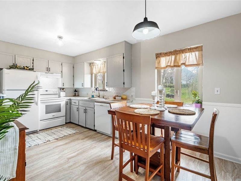 339 Schrop Avenue, Akron, OH 44312 Photo 12