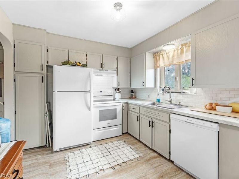 339 Schrop Avenue, Akron, OH 44312 Photo 15