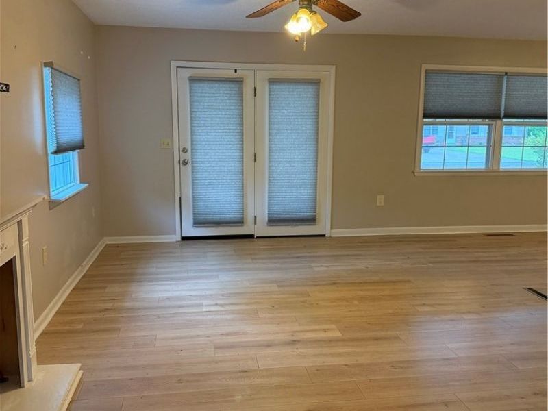 339 Guilford Avenue, Woodsfield, OH 43793 Photo 5