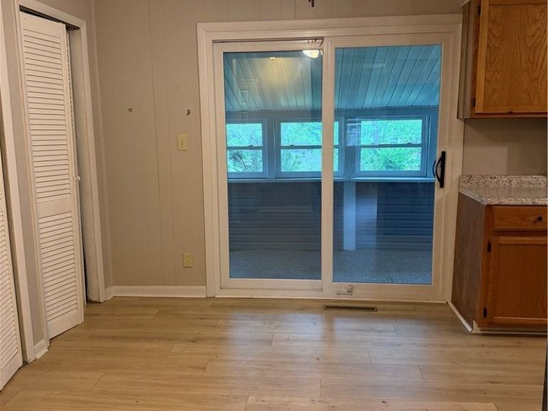 339 Guilford Avenue, Woodsfield, OH 43793 Photo 9