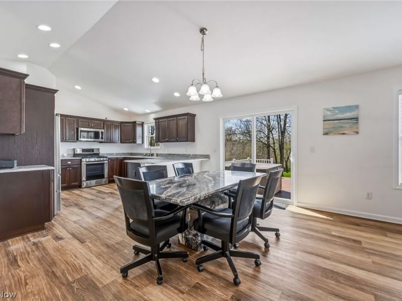 3766 Pothour Wheeler Road, Hubbard, OH 44425 Photo 21