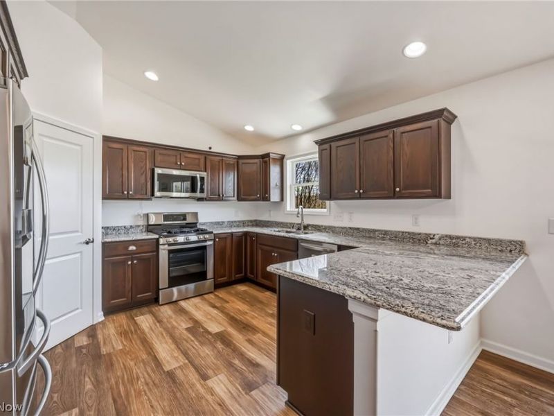 3766 Pothour Wheeler Road, Hubbard, OH 44425 Photo 23