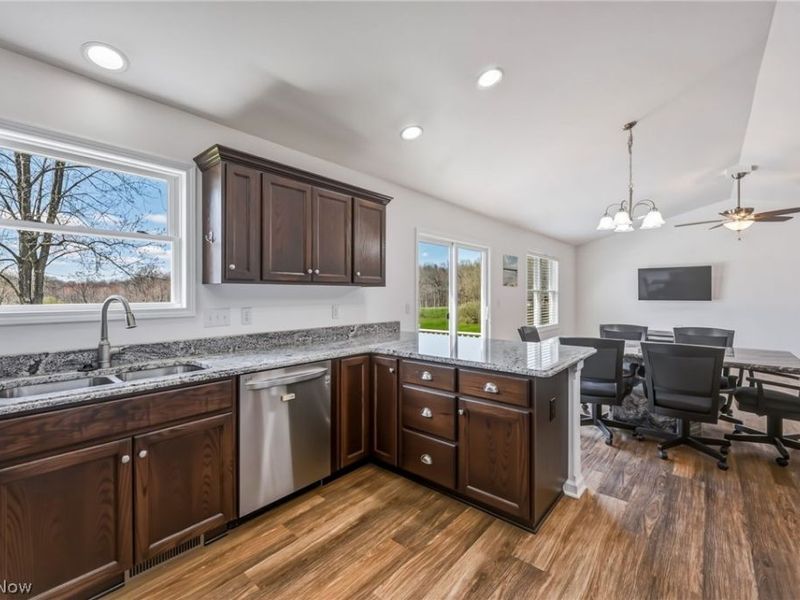 3766 Pothour Wheeler Road, Hubbard, OH 44425 Photo 25