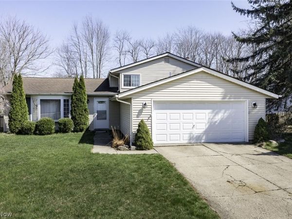 18267 Walnut Drive , Strongsville, OH 44149