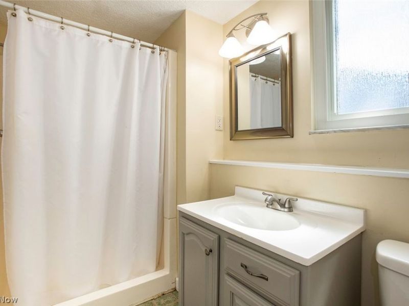 18267 Walnut Drive, Strongsville, OH 44149 Photo 15