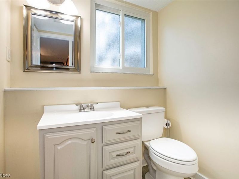 18267 Walnut Drive, Strongsville, OH 44149 Photo 16