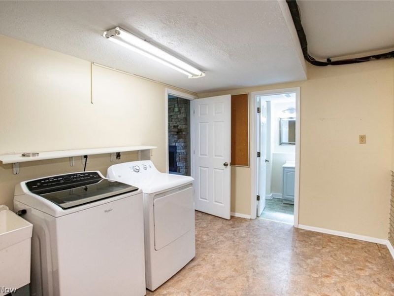 18267 Walnut Drive, Strongsville, OH 44149 Photo 17