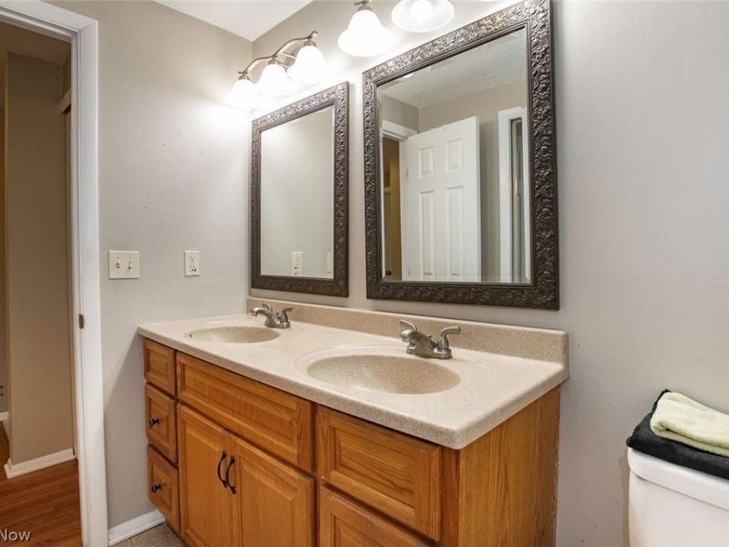 18267 Walnut Drive, Strongsville, OH 44149 Photo 24