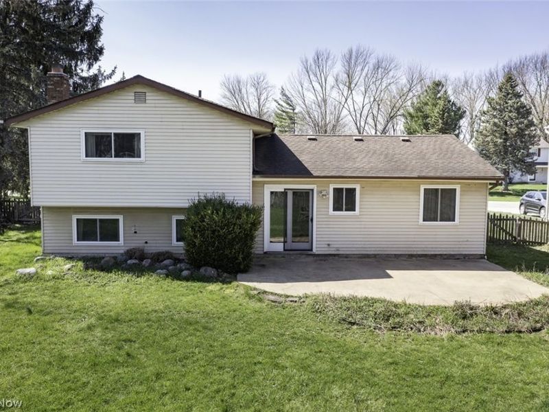 18267 Walnut Drive, Strongsville, OH 44149 Photo 27