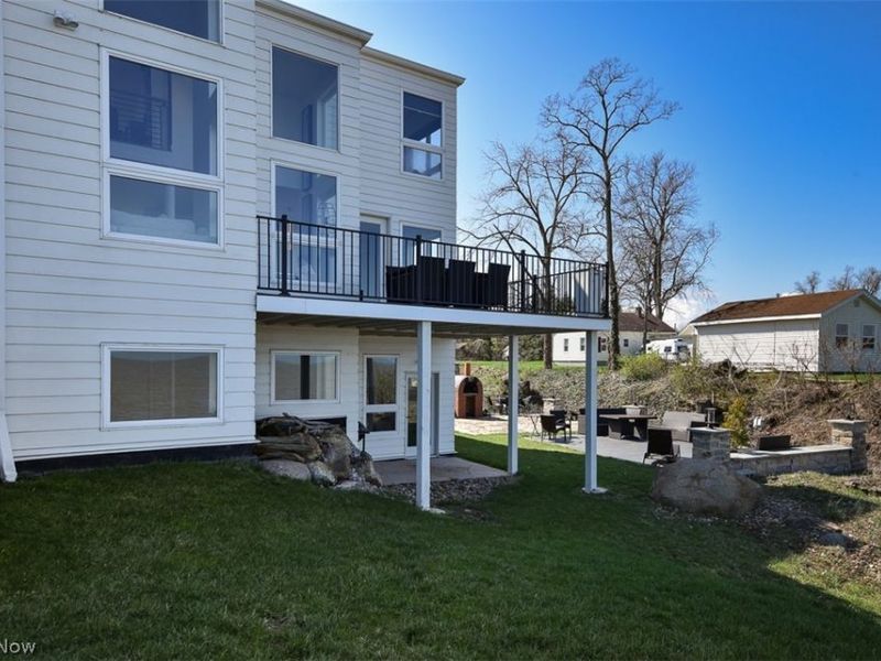 280 Buckeye Drive, Unit 7, Sheffield Lake, OH 44054 Photo 2