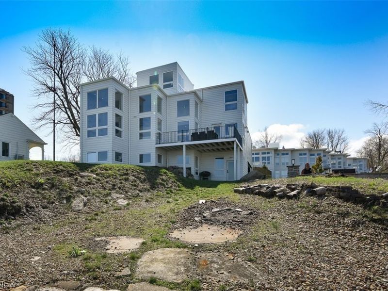 280 Buckeye Drive, Unit 7, Sheffield Lake, OH 44054 Photo 3