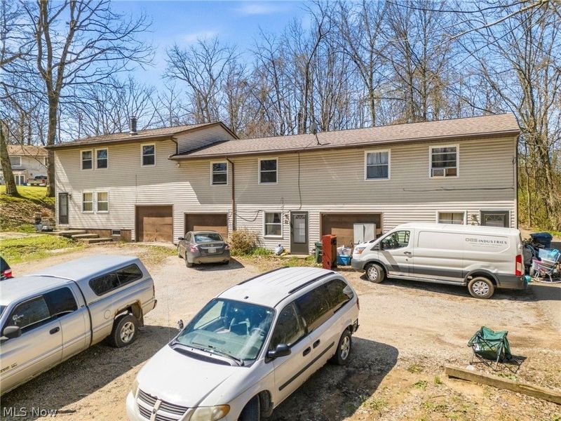 4839 Arlington Road, North Canton, OH 44720 Photo 2